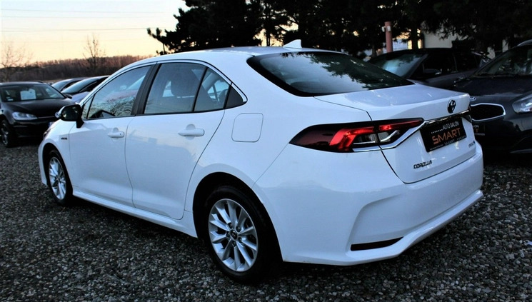 Toyota Corolla cena 83900 przebieg: 68000, rok produkcji 2019 z Ostrowiec Świętokrzyski małe 497